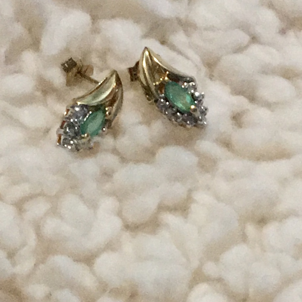 These earrings are 14K gold & real emeralds&real diamonds, small but exquisite